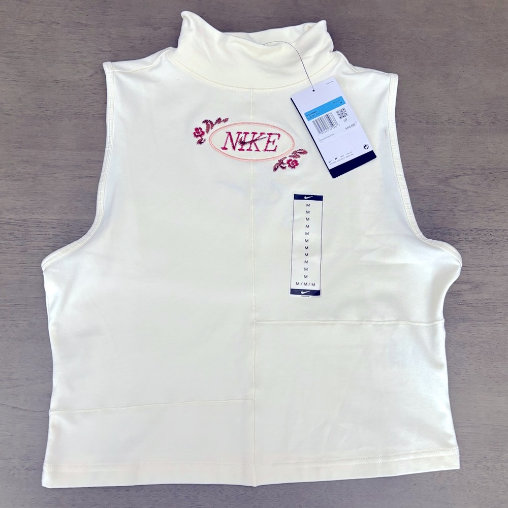 Nike Cropped turtleneck (m)